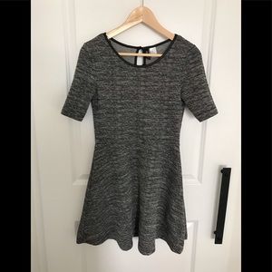 H&M Dividend - Adorable A-line dress!